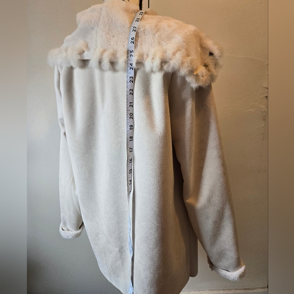 Love Token Faux Fur Coat w/ real Rabbit Fur Trim - Picture 7 of 9